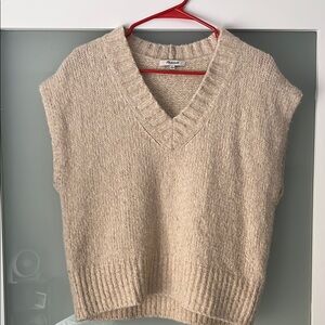 Madewell Cropped Sweater Vest in Heather Powder - sold out online